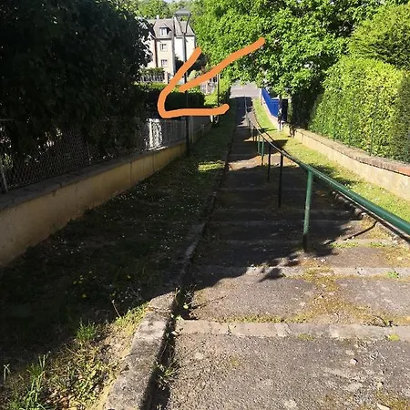 度假居 Sous Maison Habitee En Face De La Foret Petite Cour *