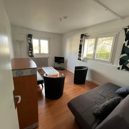 Holiday home Neuf En Face De La Foret. Acces Cour. *