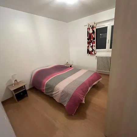 Sous Maison Habitee En Face De La Foret Petite Cour Feriehus Bagnoles de l'Orne Normandie