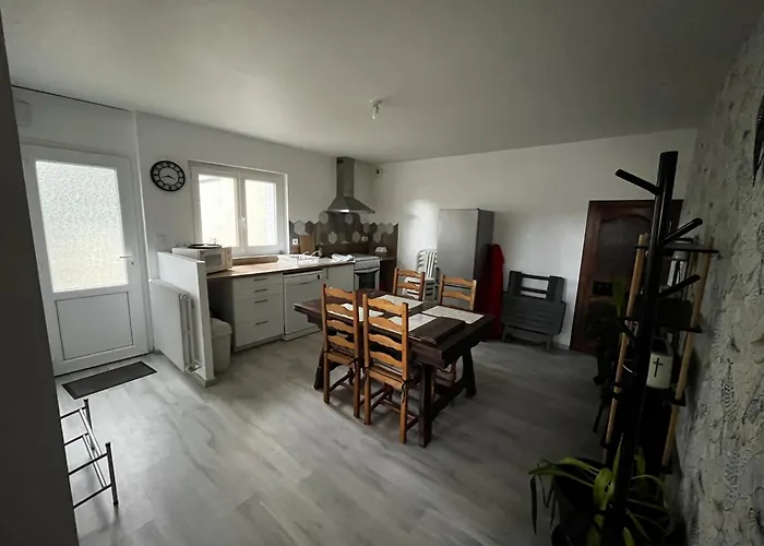 Sous Maison Habitee En Face De La Foret Petite Cour 度假居 Bagnoles de l'Orne Normandie